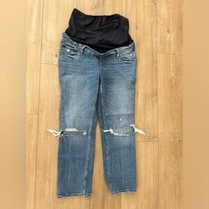 Abercrombie and Fitch Maternity Jeans // ankle straight